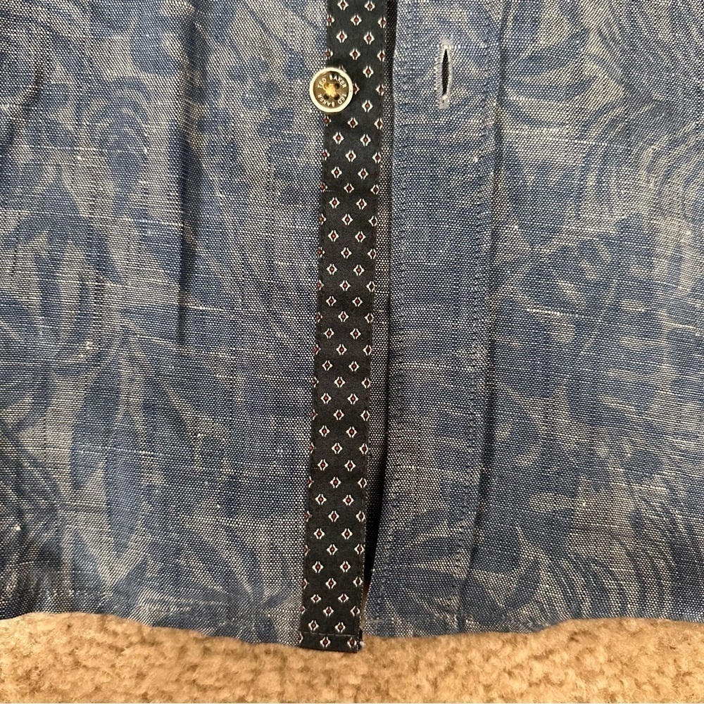 EUC Men’s Short Sleeved Ted Baker Button Down! - Picture 3 of 7
